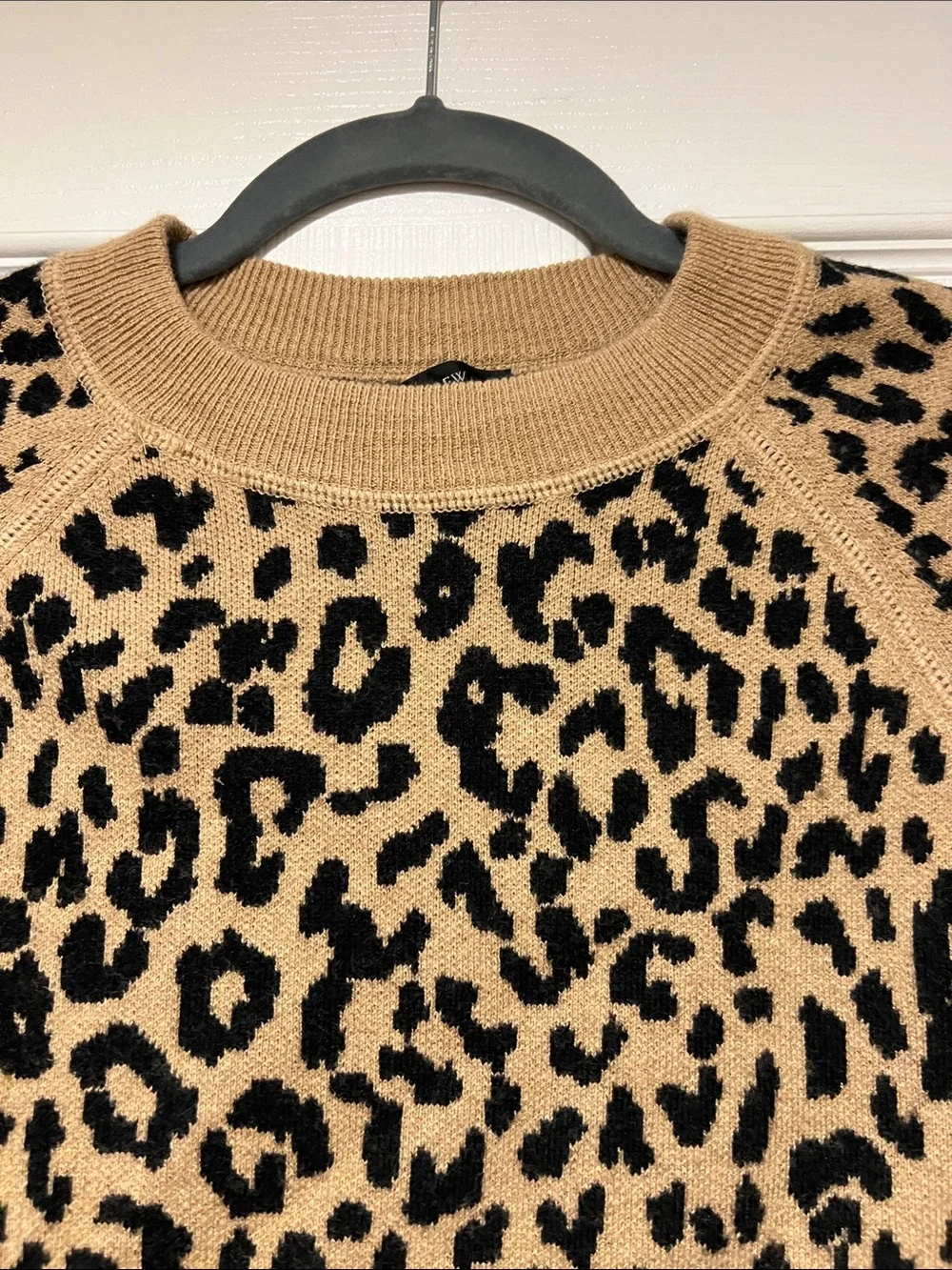 Jcrew Women’s Leopard Print Crewneck Sweater in Camel and Black XXS